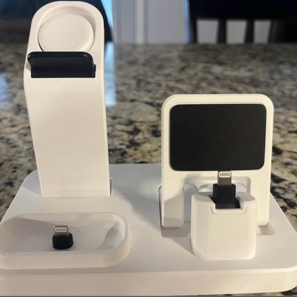 Apple Charging Station